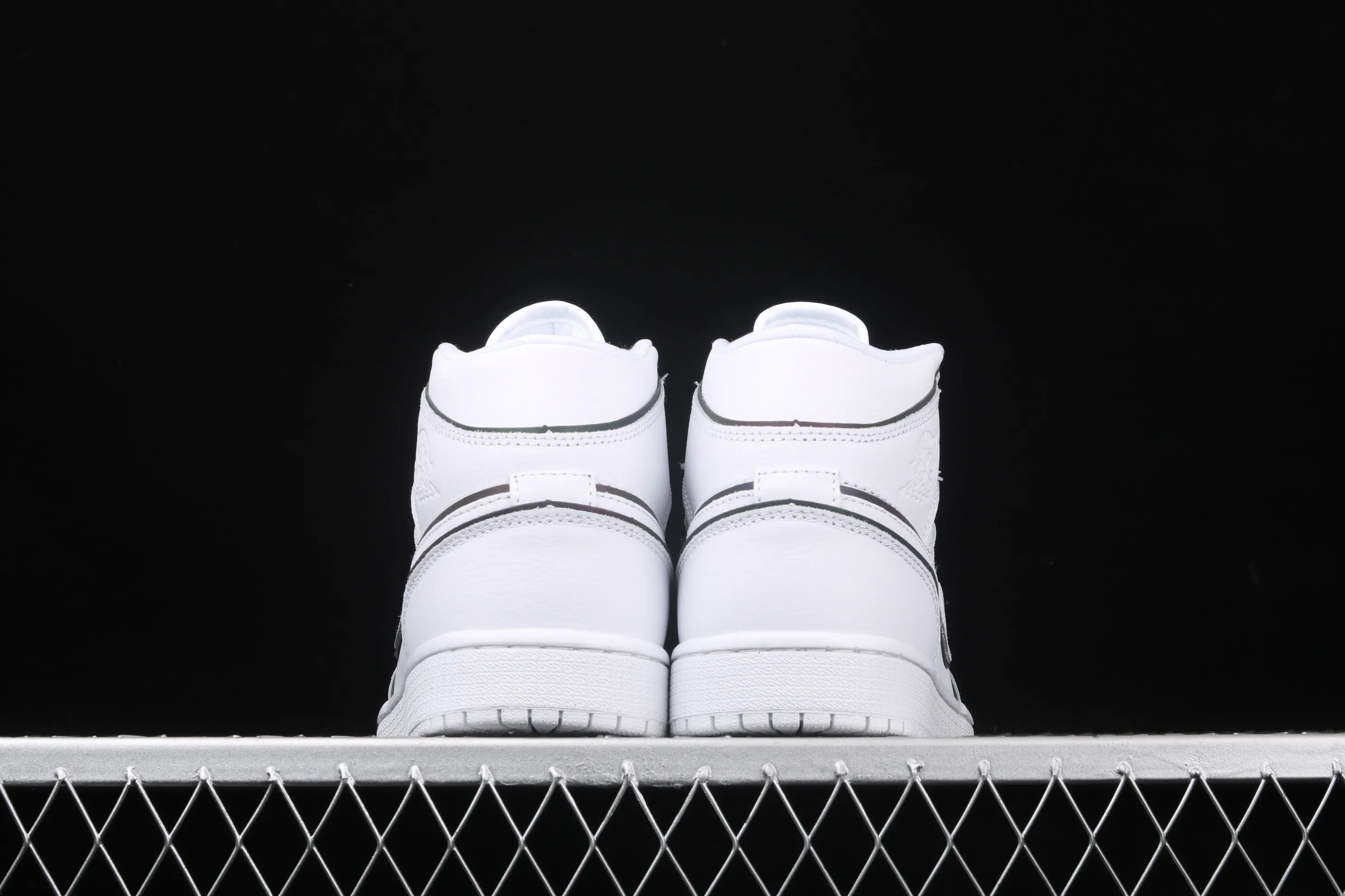 All categories Air Jordan Jordan series basketball shoes Air Jordan 1 Mid Air Jordan 1 Ret Hi Prem AJ1 Joe 1 cool laser stripes basketball shoes CK6587-100